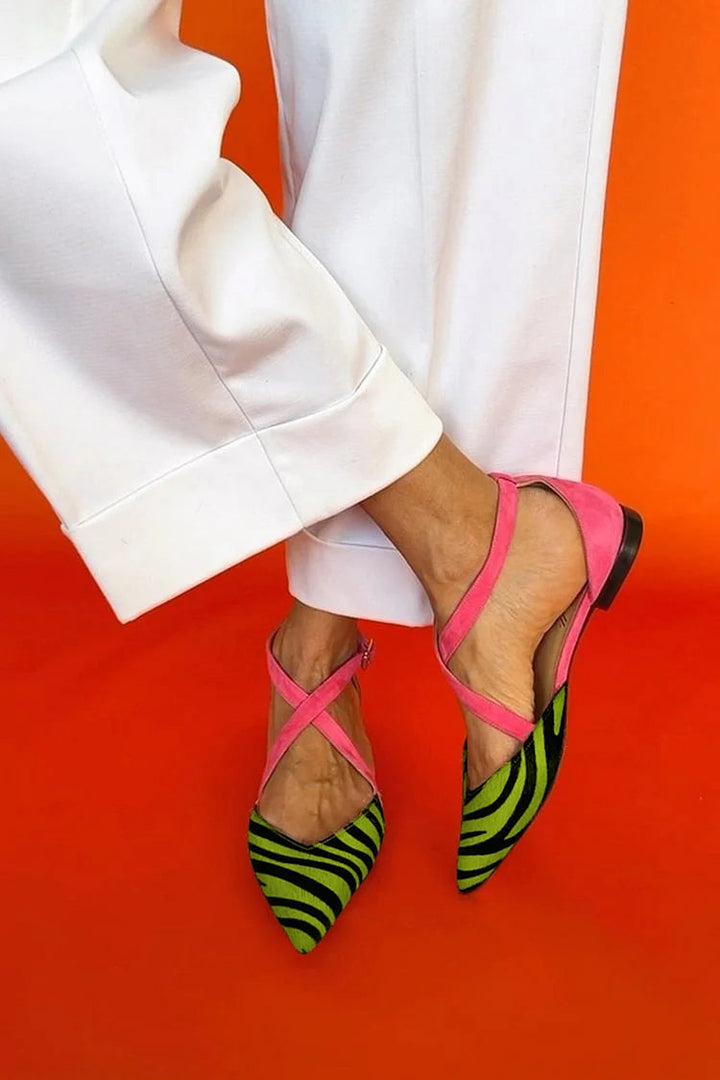 LUCREZIA | Eleganti ballerine con dettagli zebrati e cinturini rosa glamour