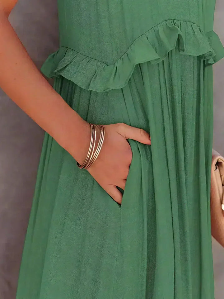 Emilia™ - Elegant Maxi Dress con Scollo a Halter e Dettagli a Volant per uno Stile Unico