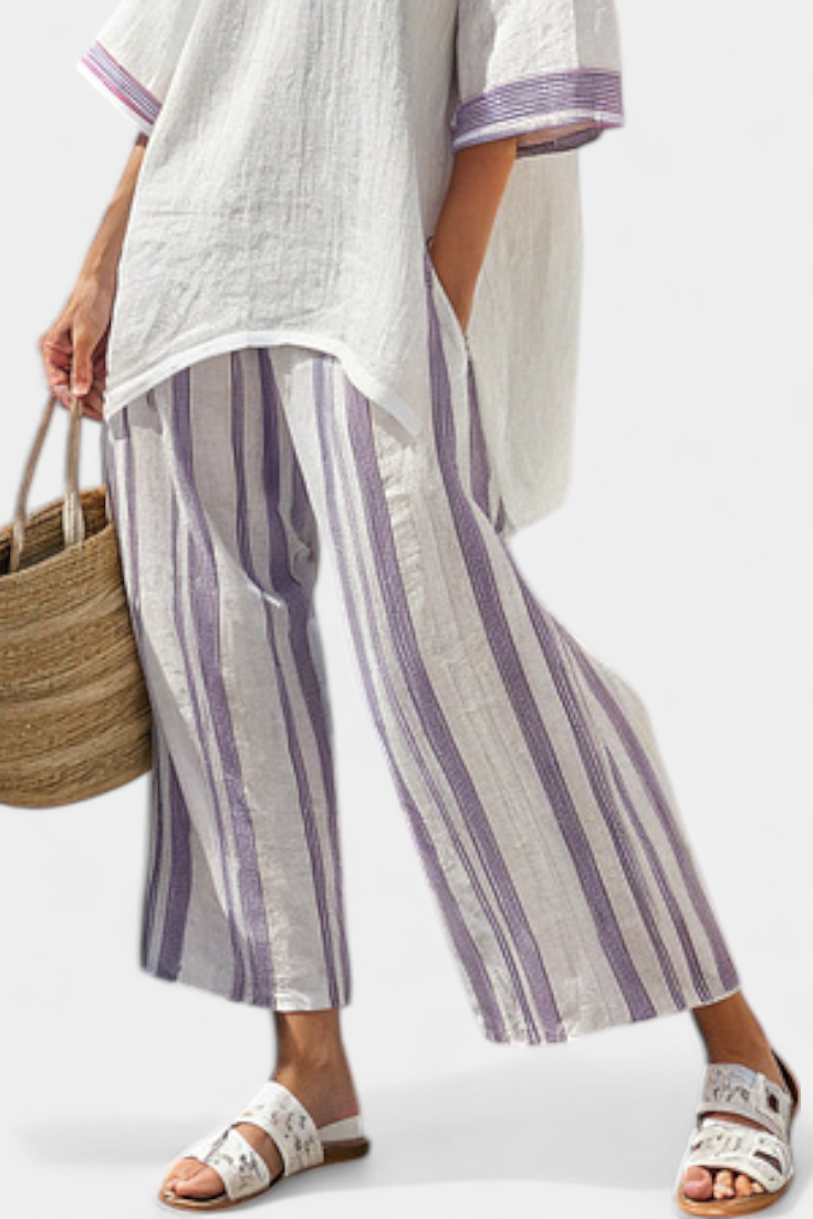 Completo casual Daisy con blusa ampia e pantaloni a righe in lino di bambù per uno stile comodo e fresco