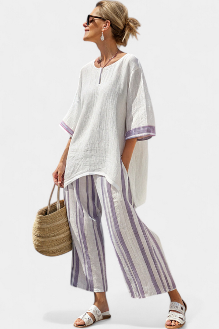 Completo casual Daisy con blusa ampia e pantaloni a righe in lino di bambù per uno stile comodo e fresco