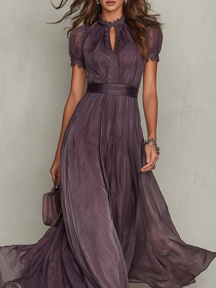 Abito lungo viola con scollo a goccia e bordo in pizzo di chiffon