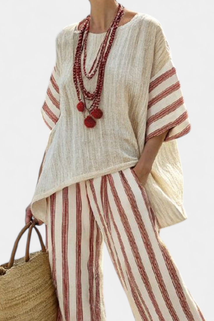 Completo Elegante Daisy con Strisce Rustiche in Rosso e Crudo per uno Stile Unico