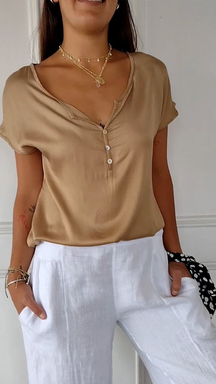 Marisa™ | T-shirt con scollo a V in eleganza casual
